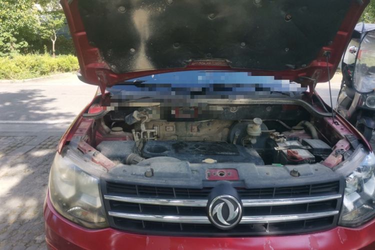 Used Dongfeng Fengon 360 2015 1.5L Manual Comfort 7-Seater China IV Standard Engine Bay Right