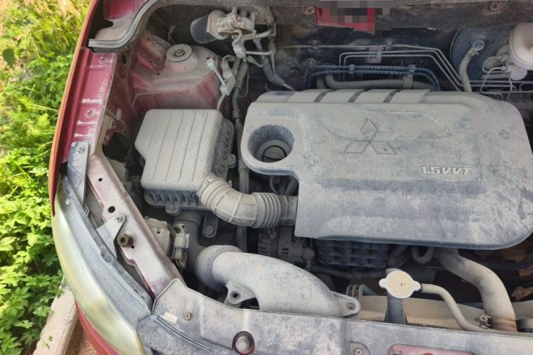 Used Dongfeng Fengon 360 2015 1.5L Manual Comfort 7-Seater China IV Standard Engine Bay Right
