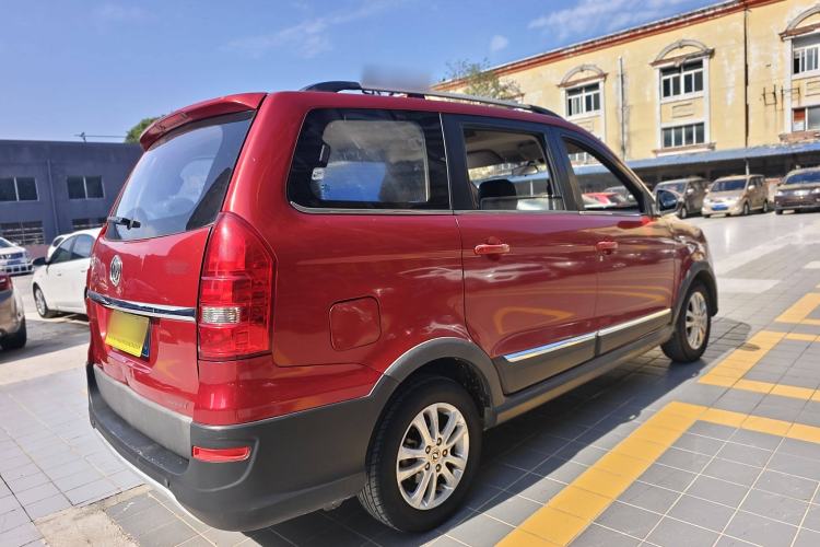 Used Dongfeng Fengon 360 2015 1.5L Manual Luxury 7-Seater China IV Standard Exterior 7