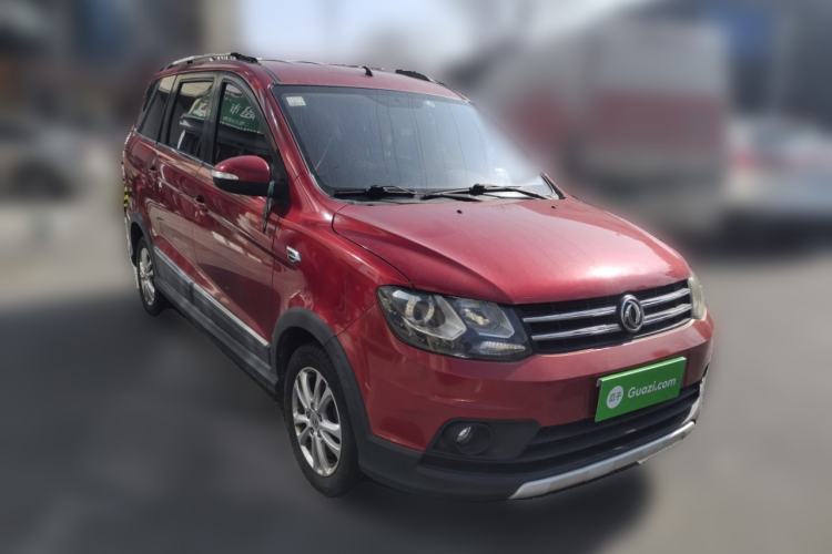 Used Dongfeng Fengon 360 2015 1.5L Manual Luxury 7-Seater China IV Standard Front Right 45 Deg