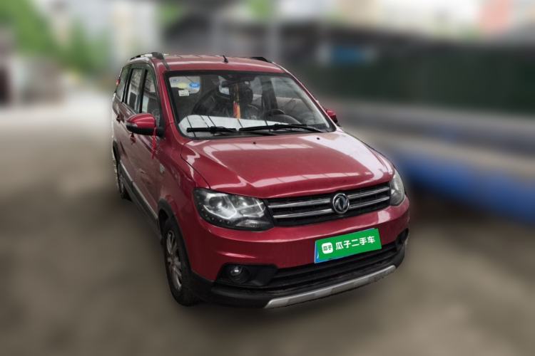 Used Dongfeng Fengon 360 2015 1.5L Manual Luxury 7-Seater China IV Standard Front Right 45 Deg