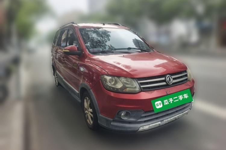 Used Dongfeng Fengon 360 2015 1.5L Manual Luxury 7-Seater China IV Standard Front Right 45 Deg