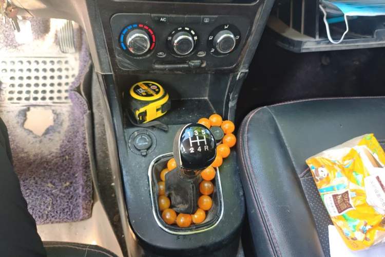 Used Dongfeng Fengon 360 2015 1.5L Manual Comfort 7-Seater China IV Standard Gear Lever