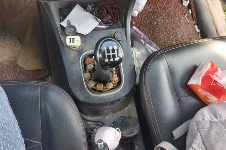 Used Dongfeng Fengon 360 2015 1.5L Manual Comfort 7-Seater China IV Standard Gear Lever