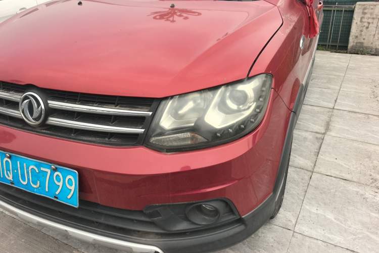 Used Dongfeng Fengon 360 2015 1.5L Manual Luxury 7-Seater China IV Standard Left Front Headlight