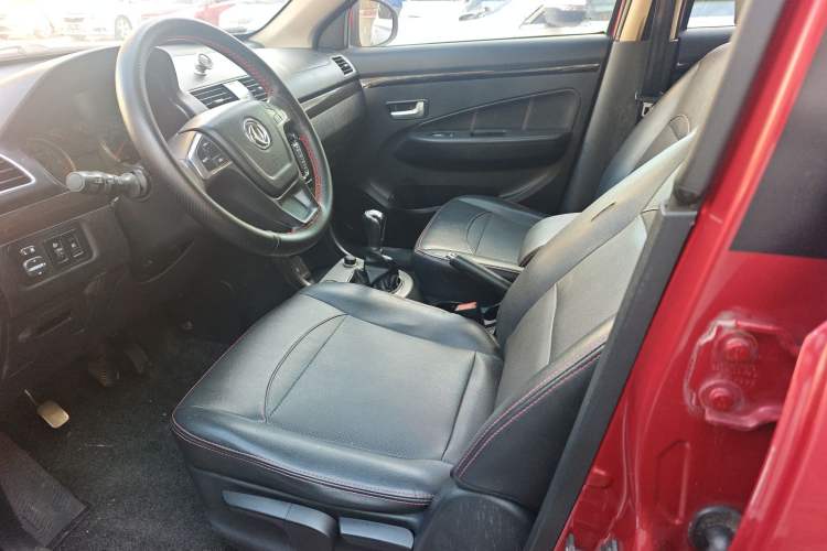 Used Dongfeng Fengon 360 2015 1.5L Manual Luxury 7-Seater China IV Standard Left Front Seat