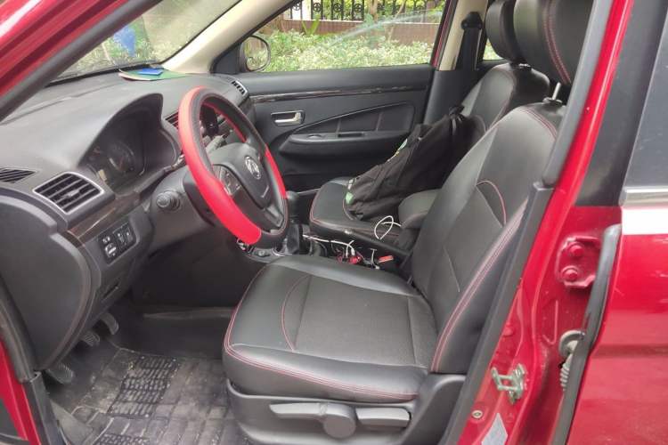 Used Dongfeng Fengon 360 2015 1.5L Manual Luxury 7-Seater China IV Standard Left Front Seat
