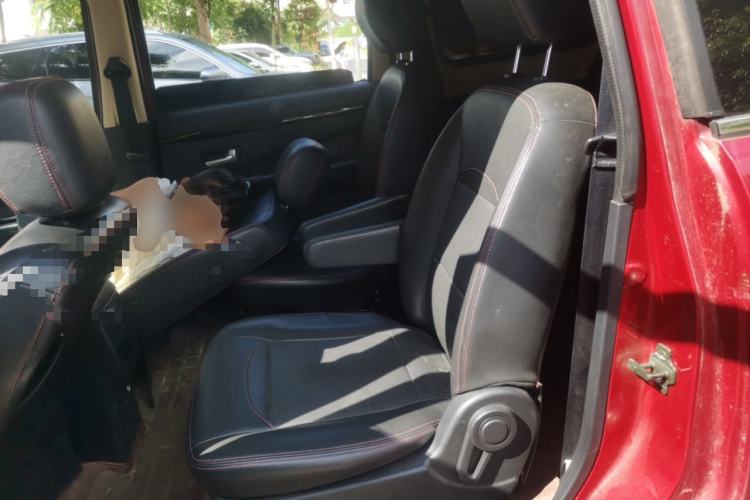 Used Dongfeng Fengon 360 2015 1.5L Manual Comfort 7-Seater China IV Standard Left Rear Seat