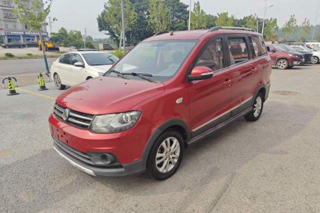 Used Dongfeng Fengon 360 2015 1.5L Manual Luxury 7-Seater China IV Standard