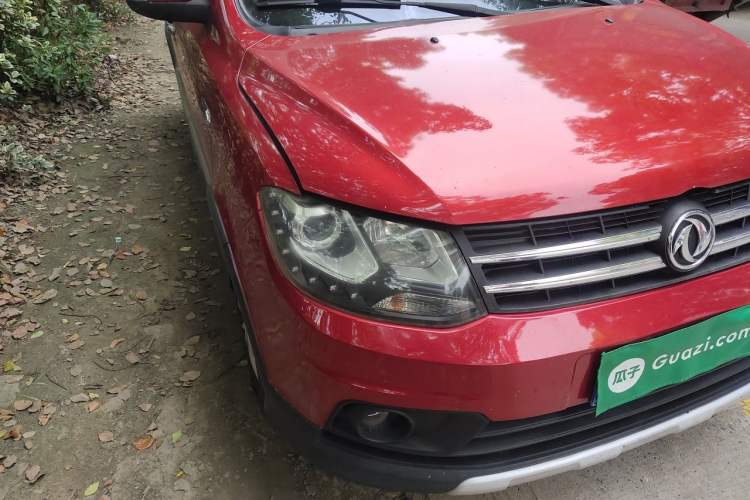 Used Dongfeng Fengon 360 2015 1.5L Manual Luxury 7-Seater China IV Standard Right Front Headlight