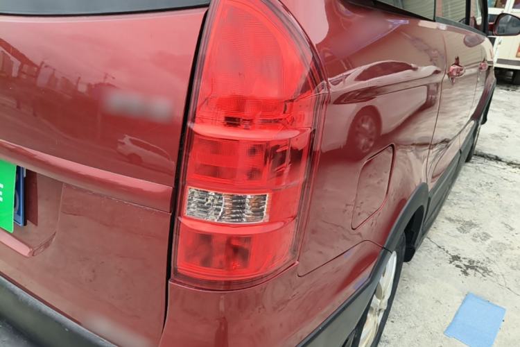 Used Dongfeng Fengon 360 2015 1.5L Manual Comfort 7-Seater China IV Standard Right Rear Taillight