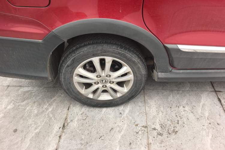 Used Dongfeng Fengon 360 2015 1.5L Manual Luxury 7-Seater China IV Standard Right Rear Wheel Hub