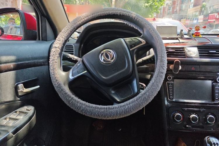 Used Dongfeng Fengon 360 2015 1.5L Manual Luxury 7-Seater China IV Standard Steering Wheel