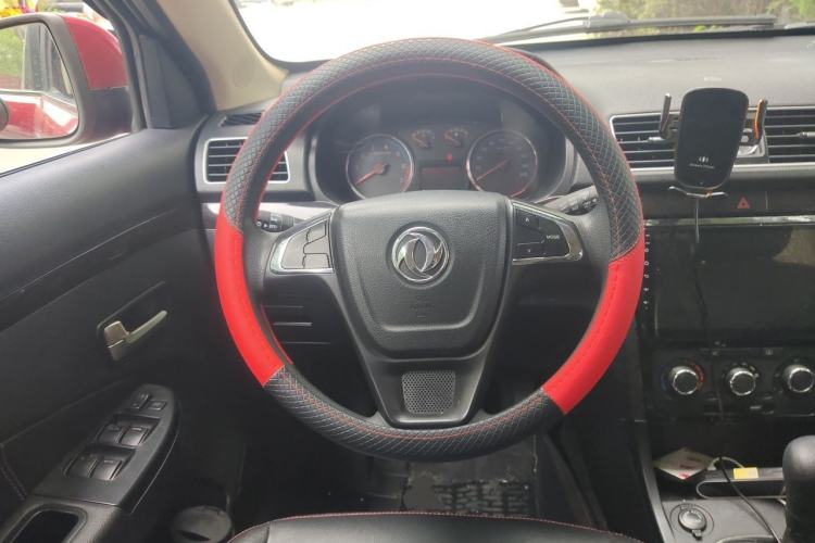 Used Dongfeng Fengon 360 2015 1.5L Manual Luxury 7-Seater China IV Standard Steering Wheel