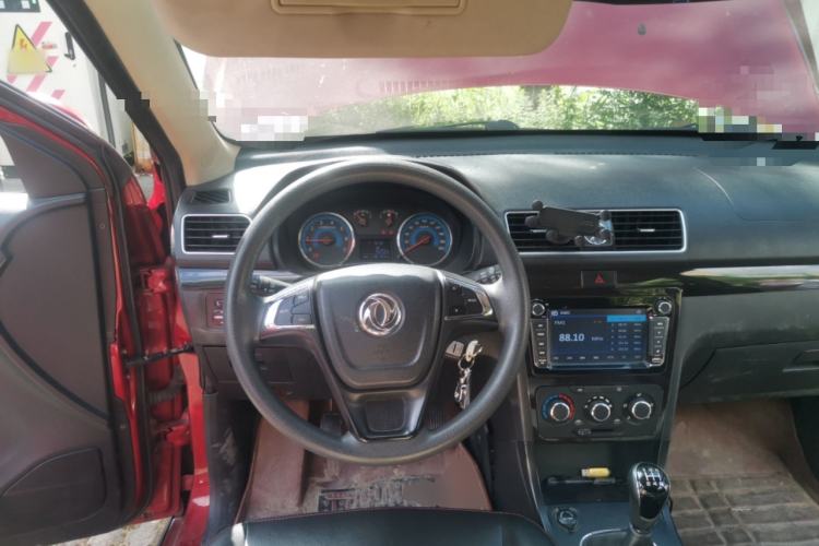 Used Dongfeng Fengon 360 2015 1.5L Manual Comfort 7-Seater China IV Standard Steering Wheel