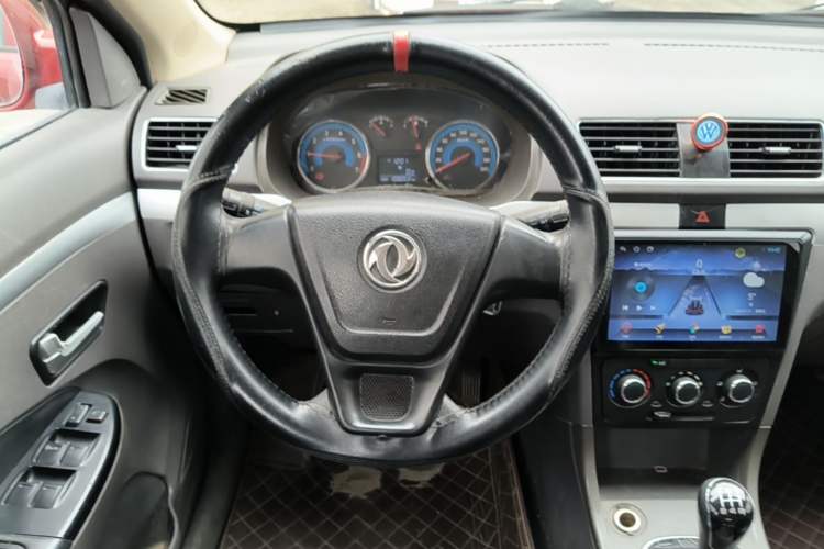 Used Dongfeng Fengon 360 2015 1.5L Manual Comfort 7-Seater China IV Standard Steering Wheel