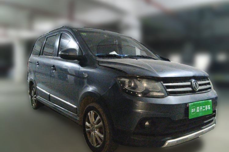 Used Dongfeng Fengon 360 2015 1.5L Manual Luxury 7-Seater China IV Standard Front Right 45 Deg