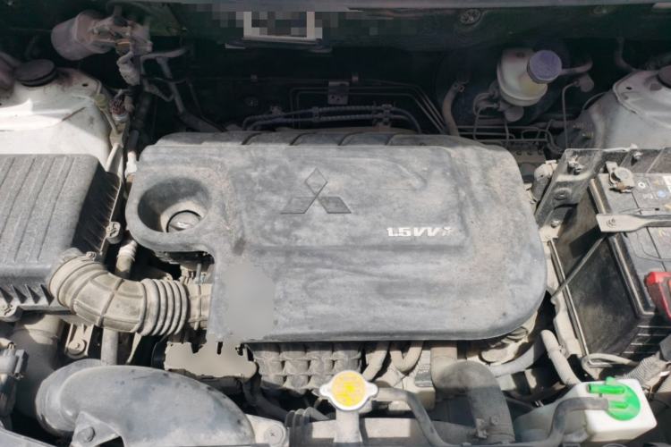 Used Dongfeng Fengon 360 2015 1.5L Manual Luxury 7-Seater China IV Standard Engine Bay