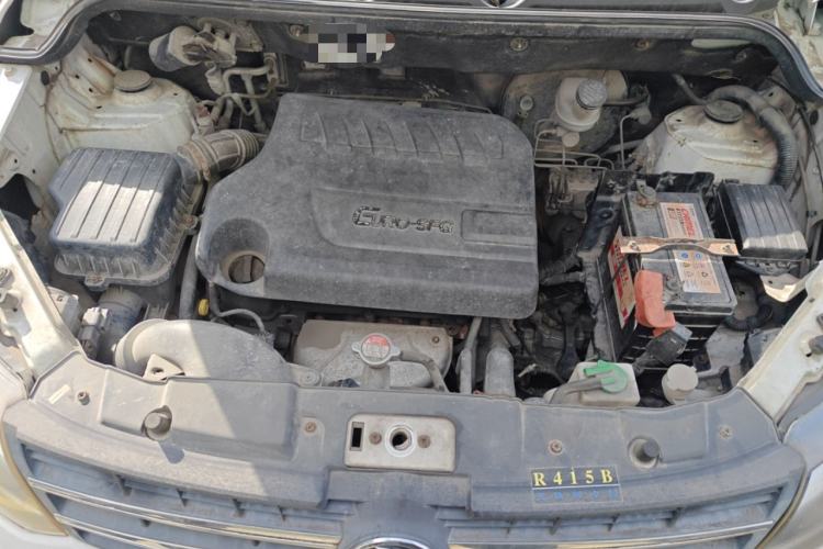 Used Dongfeng Fengon 360 2015 1.5L Manual Comfort II 7-Seater Engine Bay