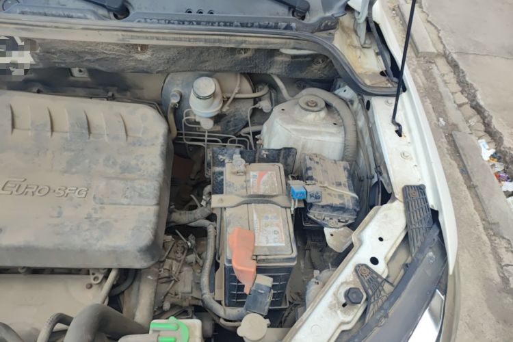 Used Dongfeng Fengon 360 2015 1.5L Manual Comfort II 7-Seater Engine Bay Left