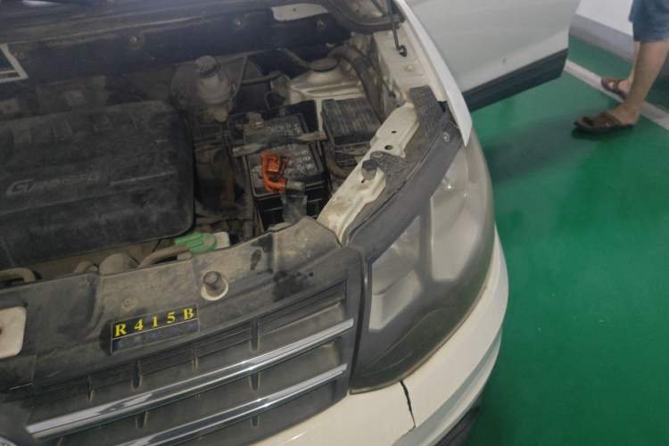 Used Dongfeng Fengon 360 2015 1.5L Manual Comfort 7-Seater China IV Standard Engine Bay Left