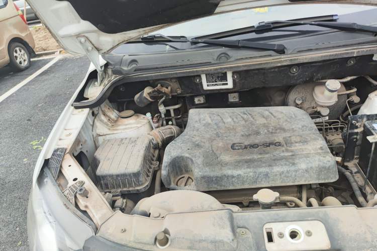 Used Dongfeng Fengon 360 2015 1.5L Manual Comfort II 7-Seater Engine Bay Right