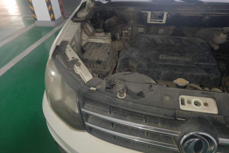 Used Dongfeng Fengon 360 2015 1.5L Manual Comfort 7-Seater China IV Standard Engine Bay Right