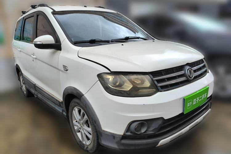Used Dongfeng Fengon 360 2015 1.5L Manual Luxury 7-Seater China V Emission Standard Front Right 45 Deg