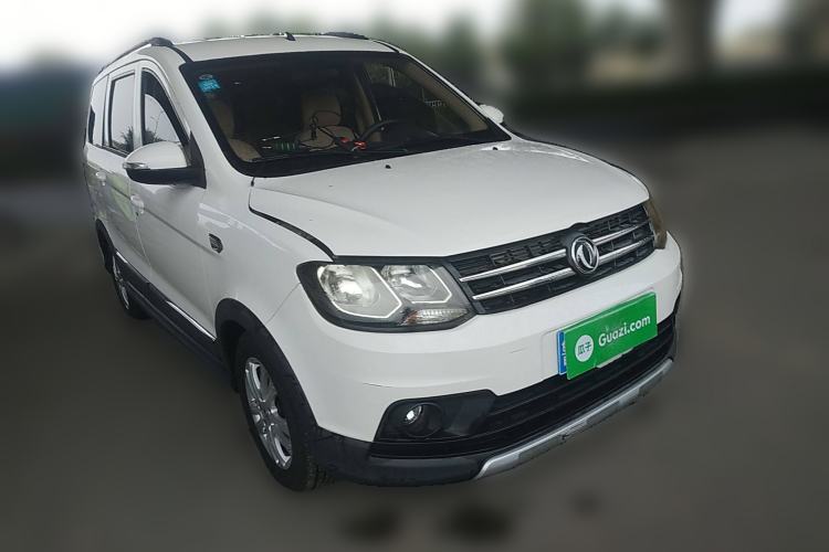 Used Dongfeng Fengon 360 2015 1.5L Manual Comfort II 7-Seater Front Right 45 Deg