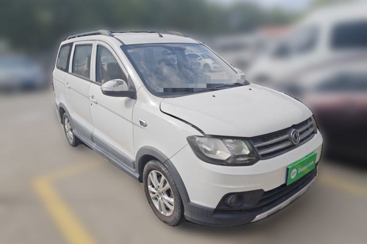 Used Dongfeng Fengon 360 2015 1.5L Manual Comfort II 7-Seater Front Right 45 Deg