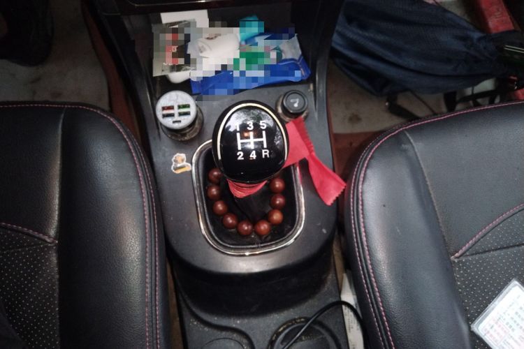 Used Dongfeng Fengon 360 2015 1.5L Manual Luxury 7-Seater China IV Standard Gear Lever