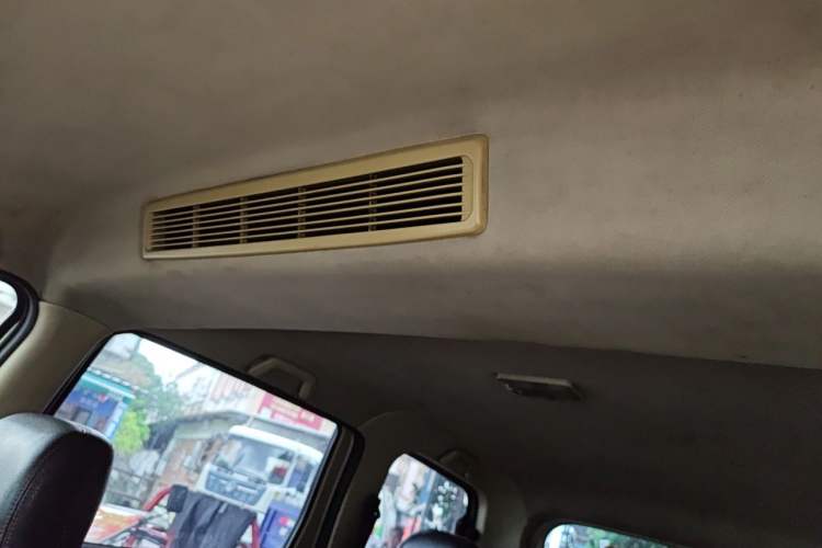 Used Dongfeng Fengon 360 2015 1.5L Manual Luxury 7-Seater China IV Standard Headliner