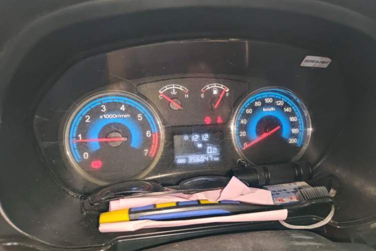 Used Dongfeng Fengon 360 2015 1.5L Manual Luxury 7-Seater China IV Standard Instrument Cluster