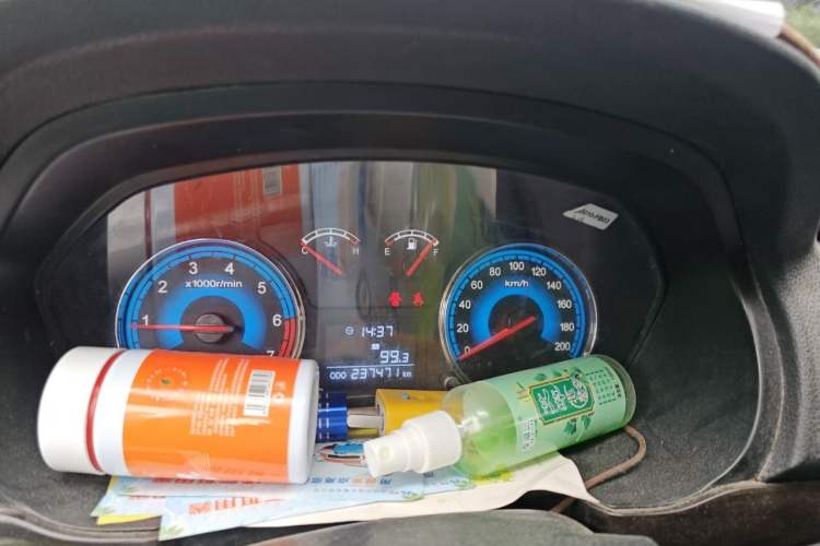 Used Dongfeng Fengon 360 2015 1.5L Manual Comfort 7-Seater China IV Standard Instrument Cluster