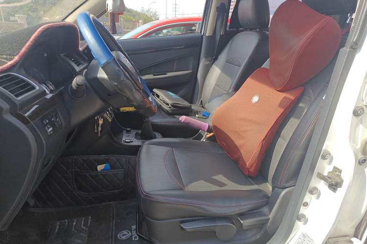 Used Dongfeng Fengon 360 2015 1.5L Manual Luxury 7-Seater China IV Standard Left Front Seat