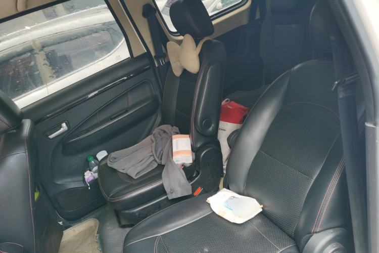 Used Dongfeng Fengon 360 2015 1.5L Manual Luxury 7-Seater China IV Standard Left Rear Seat