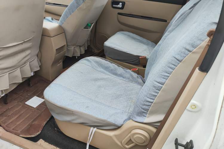 Used Dongfeng Fengon 360 2015 1.5L Manual Comfort II 7-Seater Left Rear Seat