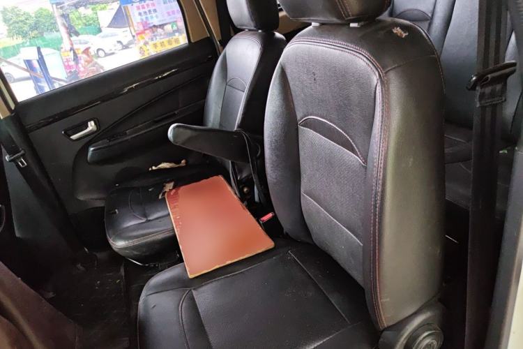 Used Dongfeng Fengon 360 2015 1.5L Manual Luxury 7-Seater China IV Standard Left Rear Seat