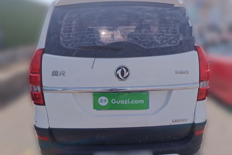 Used Dongfeng Fengon 360 2015 1.5L Manual Luxury 7-Seater China IV Standard Rear