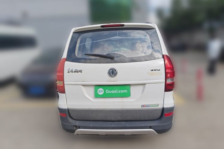 Used Dongfeng Fengon 360 2015 1.5L Manual Comfort II 7-Seater Rear