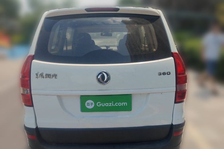 Used Dongfeng Fengon 360 2015 1.5L Manual Comfort 7-Seater China IV Standard Rear