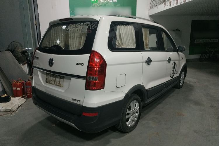Used Dongfeng Fengon 360 2015 1.5L Manual Luxury 7-Seater China IV Standard Rear Right 45 Deg