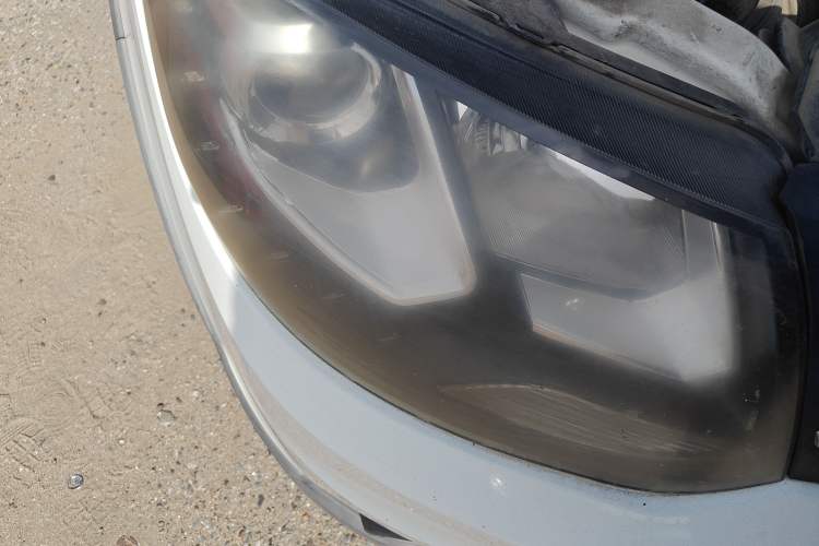 Used Dongfeng Fengon 360 2015 1.5L Manual Luxury 7-Seater China IV Standard Right Front Headlight