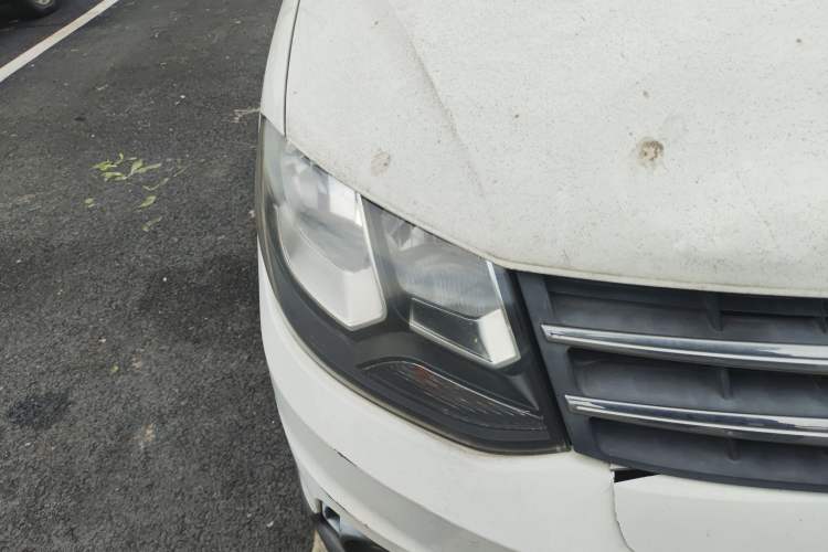 Used Dongfeng Fengon 360 2015 1.5L Manual Comfort II 7-Seater Right Front Headlight