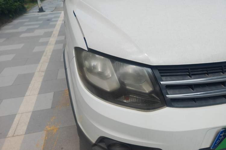 Used Dongfeng Fengon 360 2015 1.5L Manual Comfort 7-Seater China IV Standard Right Front Headlight
