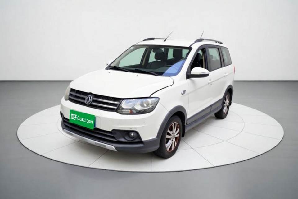 Dongfeng Fengon 360 2015