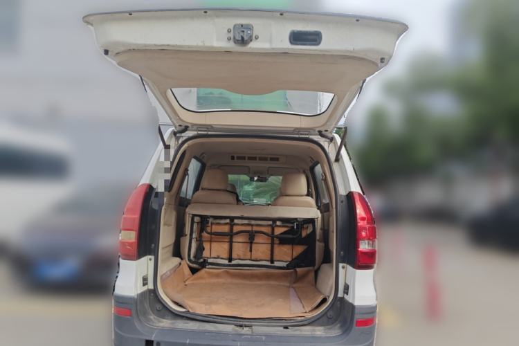 Used Dongfeng Fengon 360 2015 1.5L Manual Comfort II 7-Seater Trunk