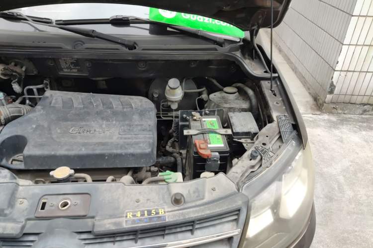Used Dongfeng Fengon 360 2015 1.5L Manual Comfort II 7-Seater Engine Bay Left