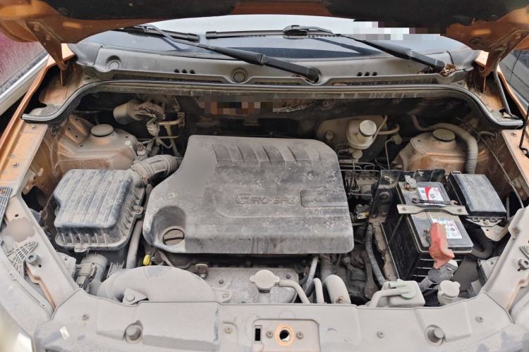 Used Dongfeng Fengon 360 2015 1.5L Manual Comfort 7-Seater National Emission Standard V Engine Bay