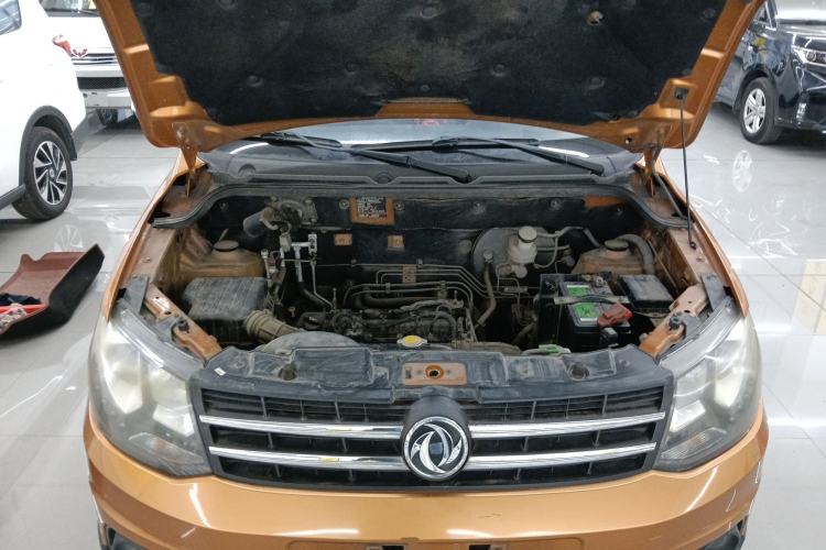 Used Dongfeng Fengon 360 2015 1.5L Manual Luxury 7-Seater China IV Standard Engine Bay